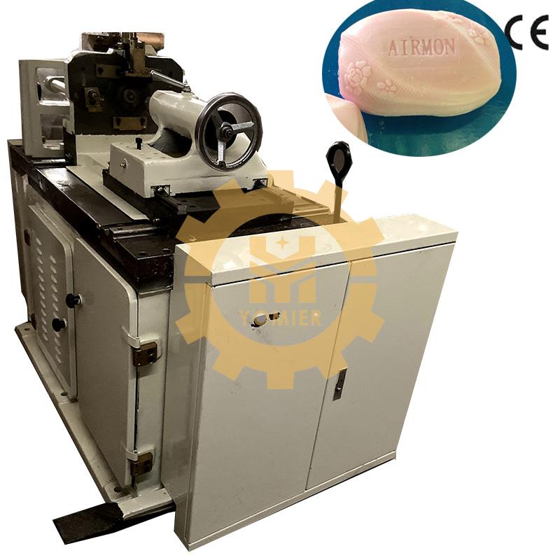 Professional 1000/2000/3000kg/h Toilet Laundry Soap Noodles Saponifiaction Making Machines